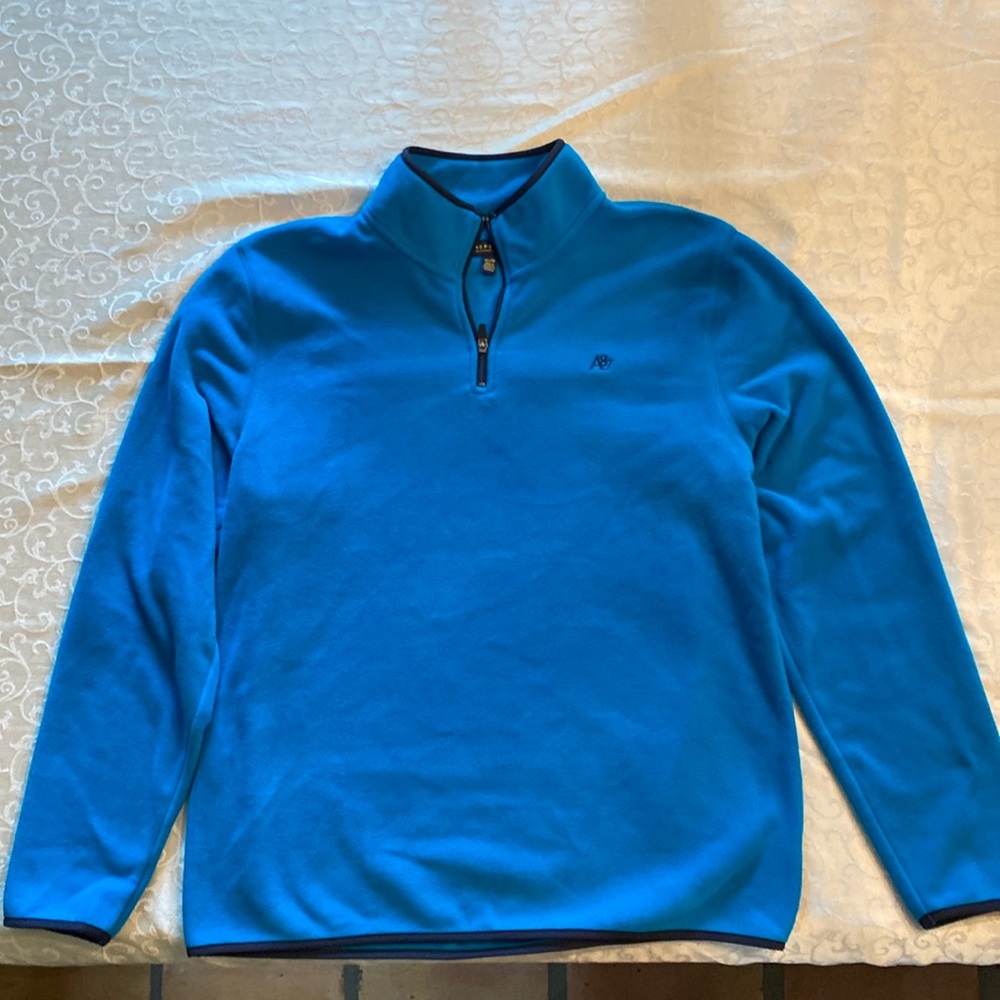 Men’s XL Light Blue Pullover from Aeropostale